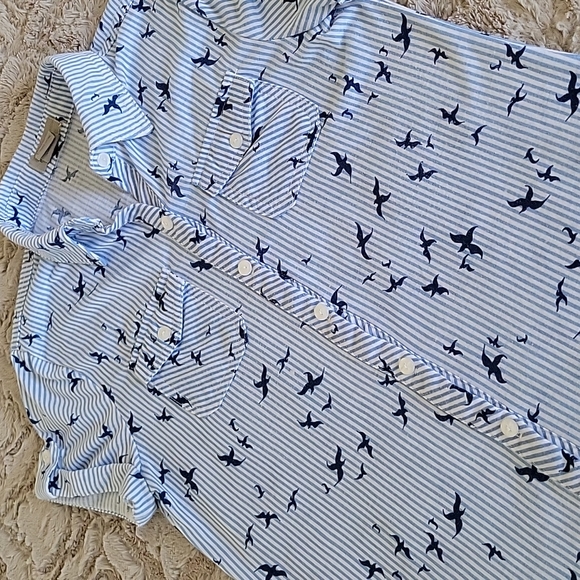 Cuffed Sleeve Blouse - Picture 2 of 4